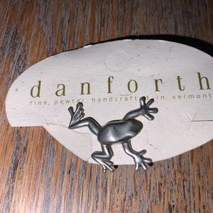 DANFORTH hand made Pewter frog pin/Never wore